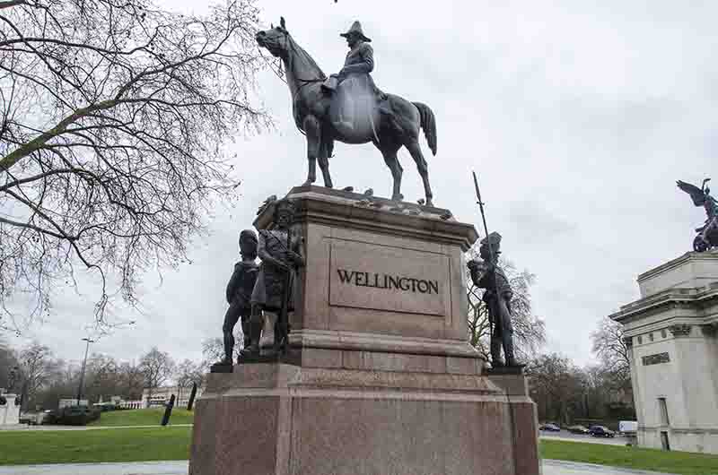 125 - Inglaterra - Londres - Hyde Park Corner - estatua de Wellington